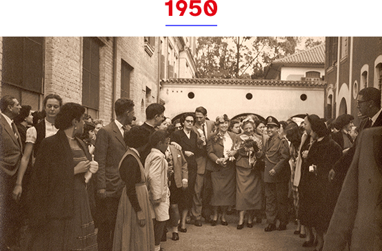 O IPC organizava uma oficina de confecção de vassouras. O curso ginasial dava seus primeiros passos. Recebemos Helen Keller, palestrante americana cega-surda mundialmente conhecida.
